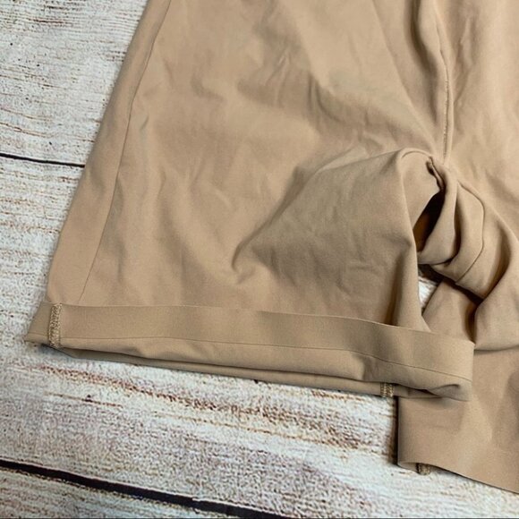 Assets by Spanx Red Hot label Tights Tan Color Size 1XL - Picture 3 of 9